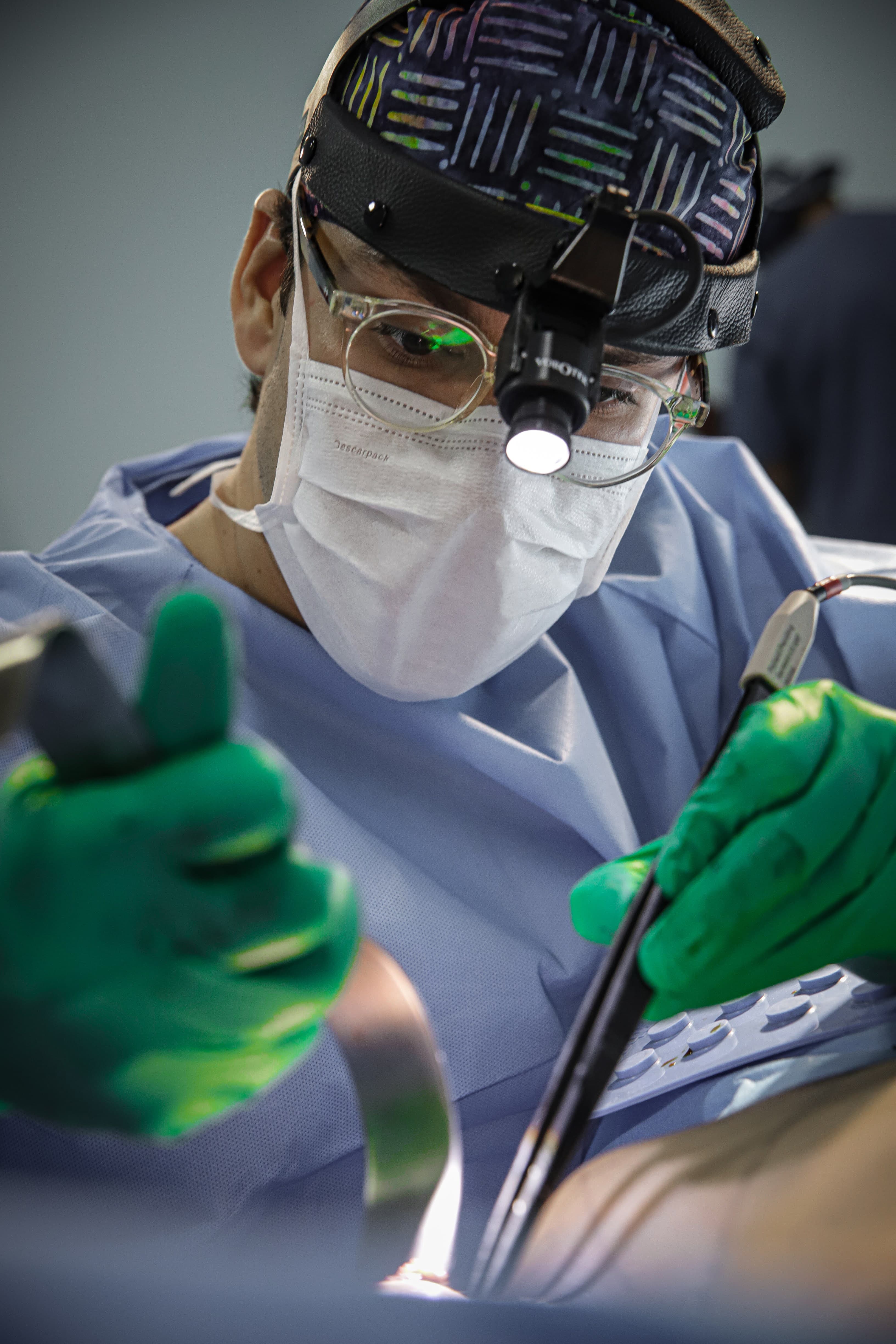 Dr. Márcio Canavarros